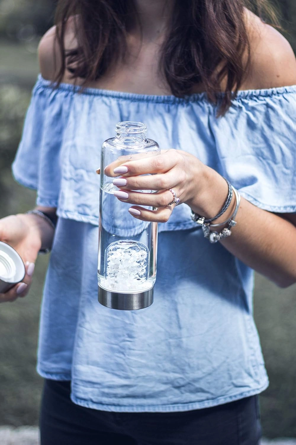 VitaJuwel ViA DIAMONDS | Crystal Water Bottle with Genuine Diamond Slivers & Clear Quartz