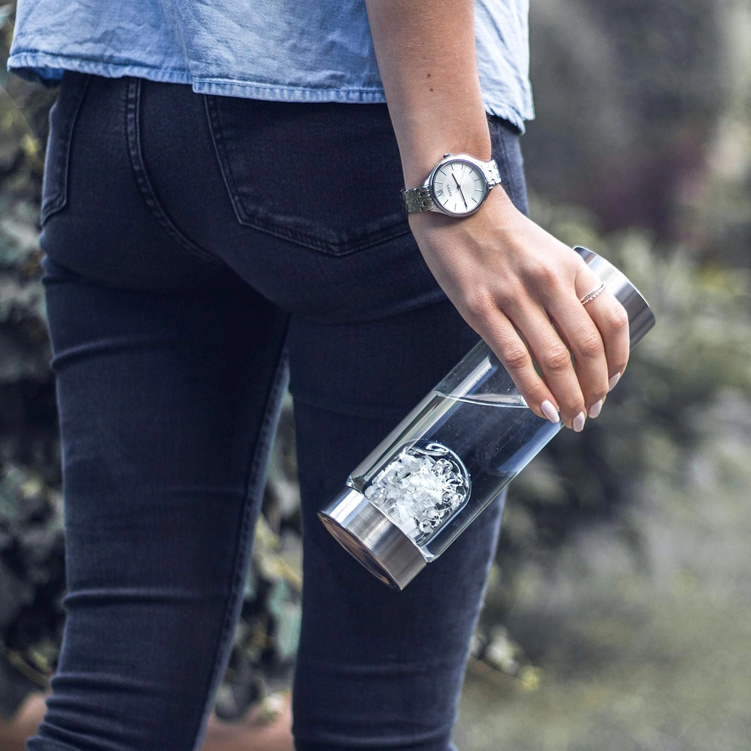 VitaJuwel ViA DIAMONDS | Crystal Water Bottle with Genuine Diamond Slivers & Clear Quartz