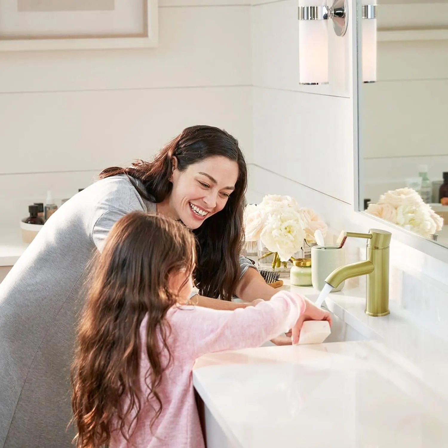 VOTON Brushed Gold Bathroom Faucet One Hole, Modern Single Handle Bathroom Faucet for 1 or 3 Hole Sink with Metal Pop up Drain, Deck Plate, for Vanity, Rv Sink