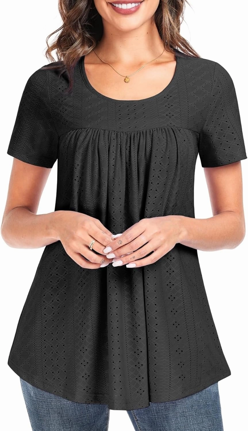Women's Tunic Tops Loose Fit Short Sleeve Shirts Crew Neck Summer Casual Tops