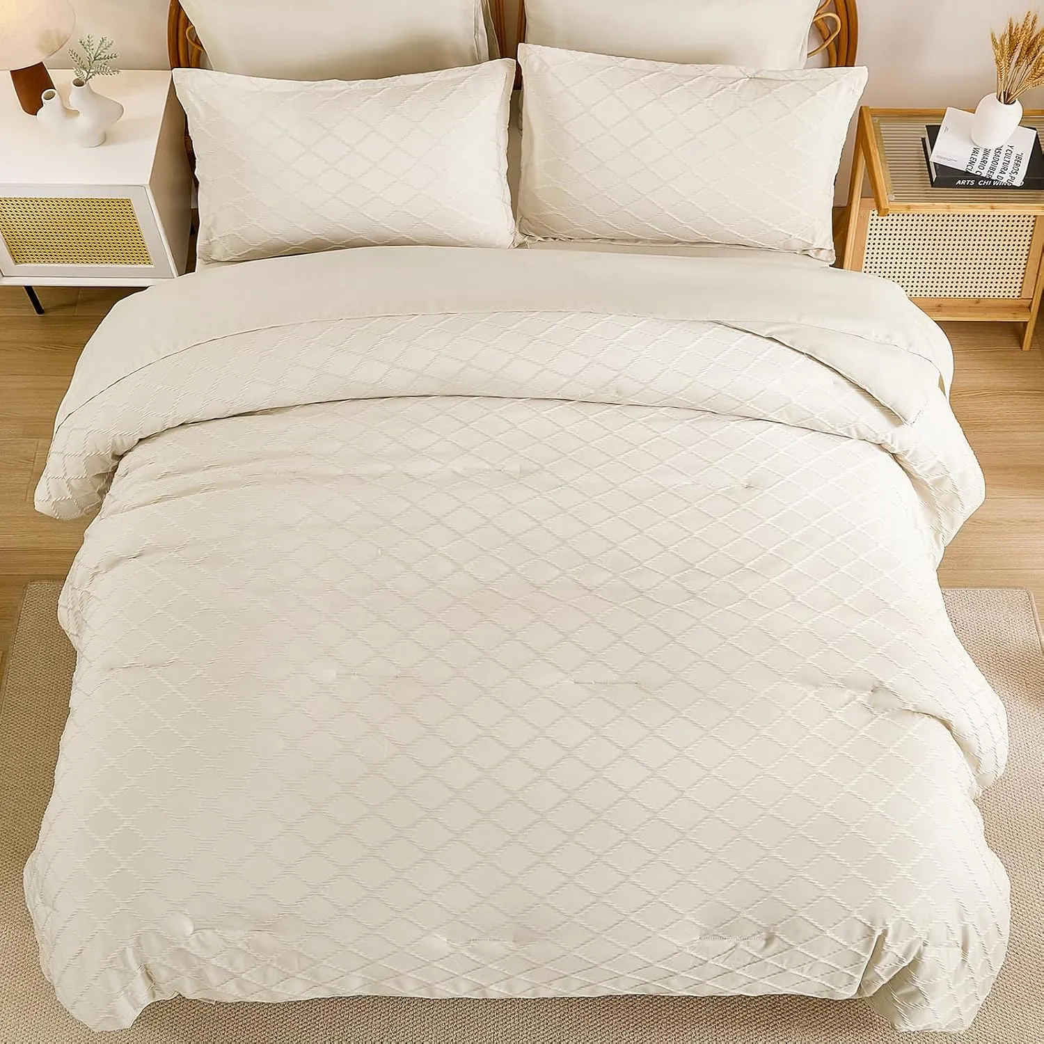Yiran Beige Comforter Set King Size, Jacquard Tufted 7 Piece Bed in a Bag King, Textured Soft Microfiber Geometric Pattern Complete Bedding Set with Sheets for All Season